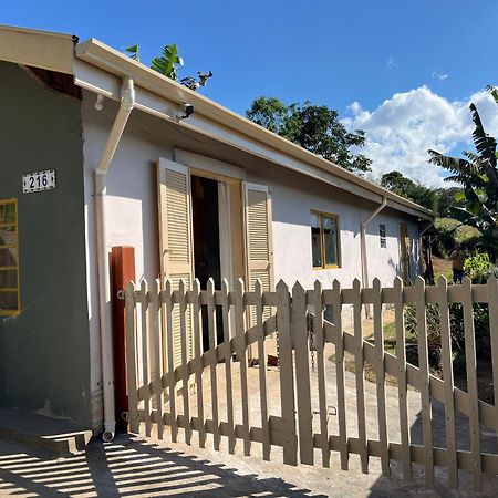 Casa Amarela , Perto Do Centro De Sto Antonio Do Pinhal Villa Santo Antônio do Pinhal Екстериор снимка